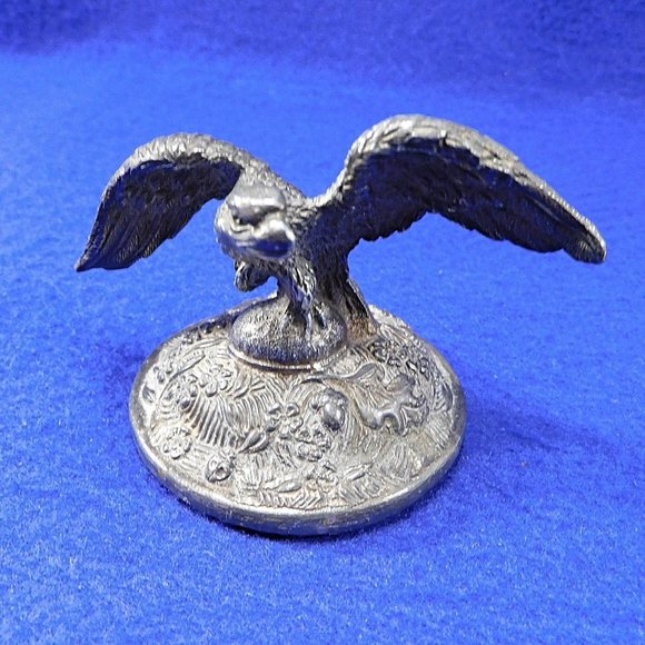 Vintage Eagle Paperweight Reed and Barton Silverplate - Picture 2 of 11